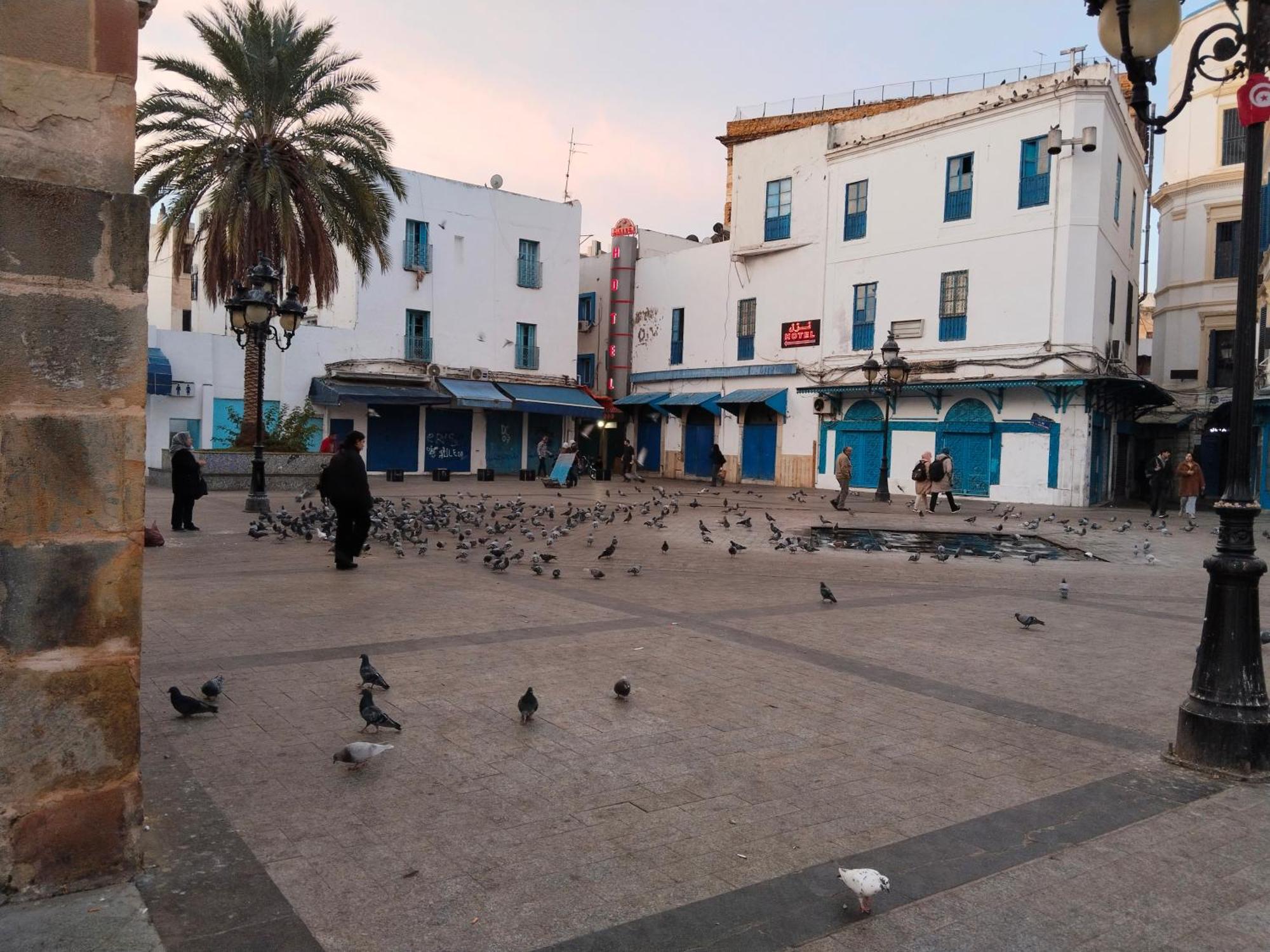 Hotel Marhaba - Beb Bhar Tunis Exteriör bild